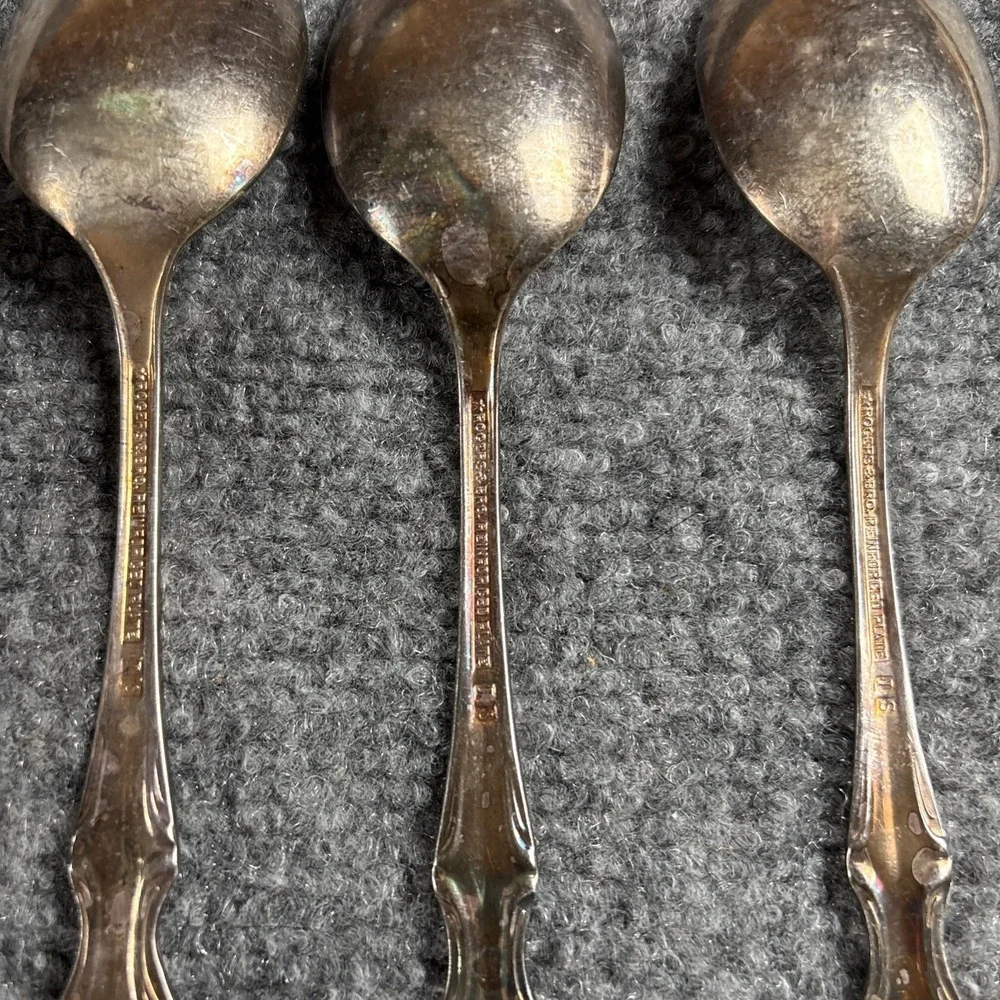 Rogers Bros Southern Splendor Silverplate Place Oval Soup Spoons Set of 3 6.75